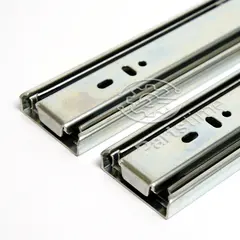 НАПРАВЛЯЮЩАЯ ШАРИКОВАЯ 45Х550 мм 1045-22 Z VEKTOR BS45